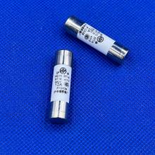 1502 Предохранитель плавкий керамический R015 RT14 RT18 (10A, 500V, 10x38мм)